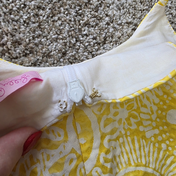 Lilly Pulitzer Sunburst Yellow Lace Top - Picture 11 of 11